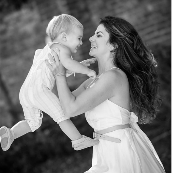 🎀Meet your posher 🎀 - Picture 3 of 5